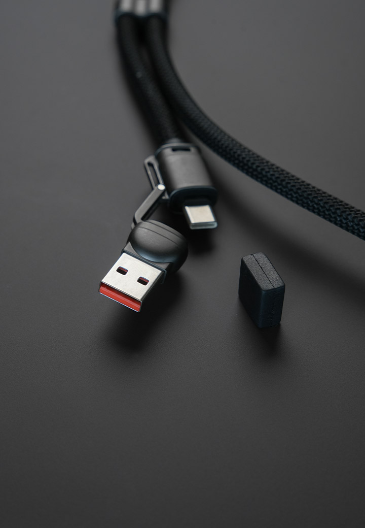 Vet-Concept cell phone carrier & charging cable Picture 5